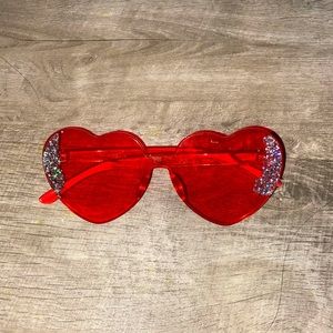Red Heart Frame Sunglasses
